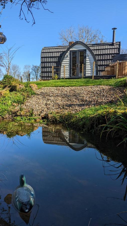 Emlyn'S Coppice - Luxury Woodland Glamping Villa โฮลีเวล ภายนอก รูปภาพ