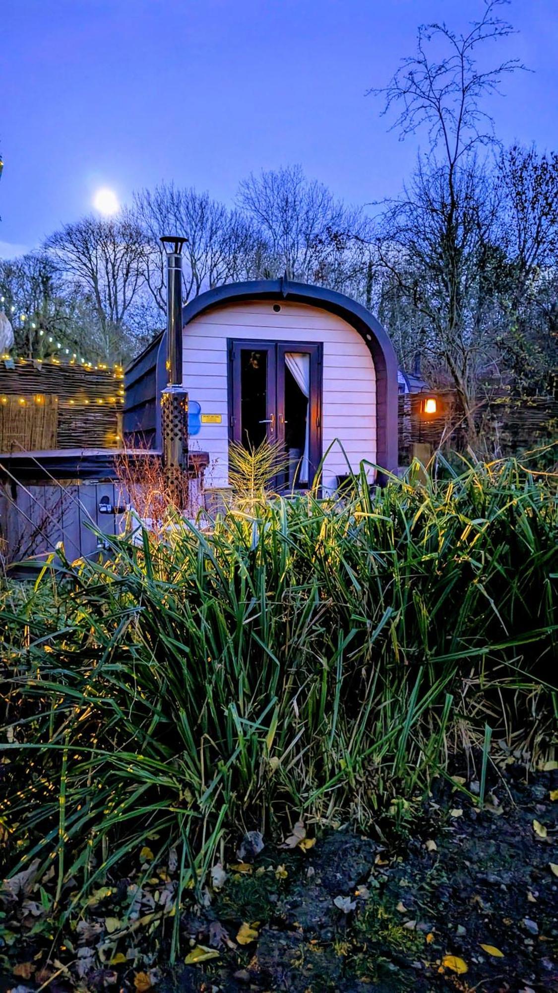 Emlyn'S Coppice - Luxury Woodland Glamping Villa โฮลีเวล ภายนอก รูปภาพ