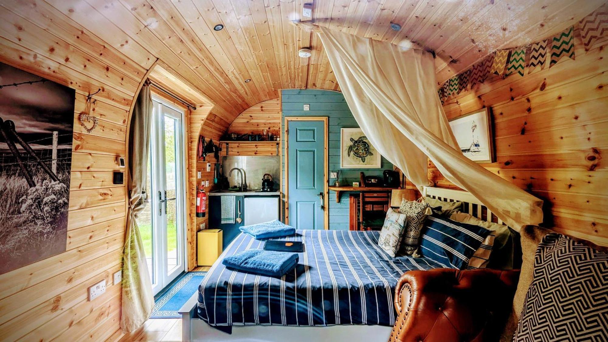 Emlyn'S Coppice - Luxury Woodland Glamping Villa โฮลีเวล ภายนอก รูปภาพ